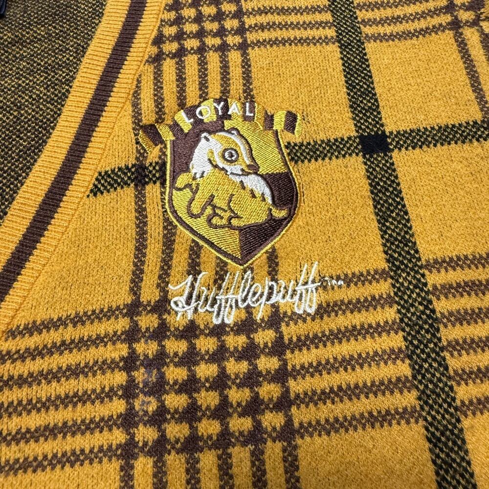 Harry Potter Women's Small Loyal Hufflepuff Cardigan Sweater Boxed Lunch - Picture 12 of 13